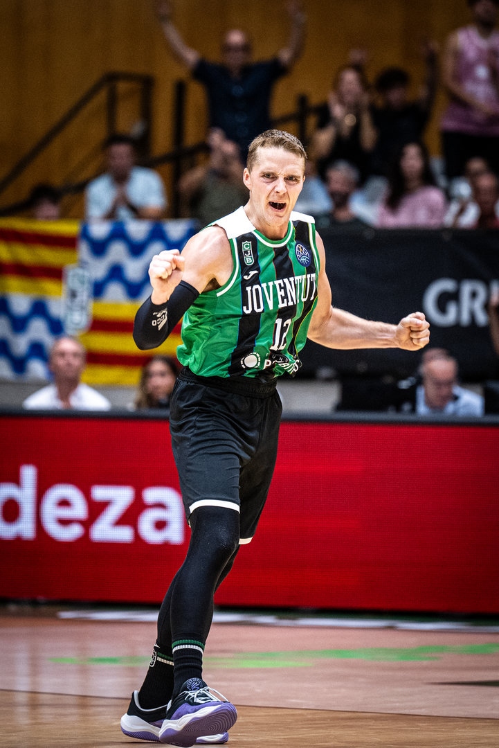 Badalone vs CB (07-10-25)