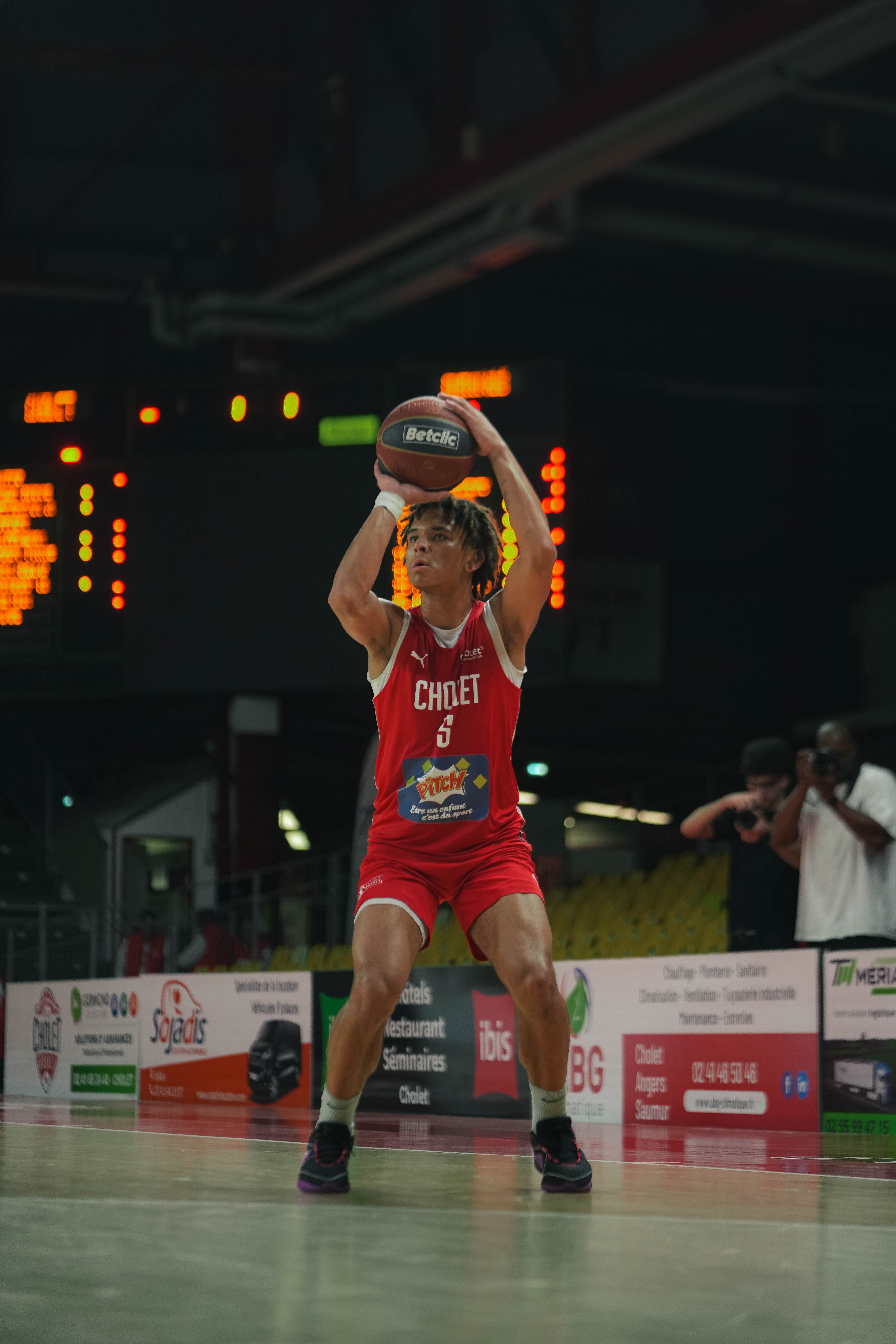 Ange Buzer ©revioo.mov