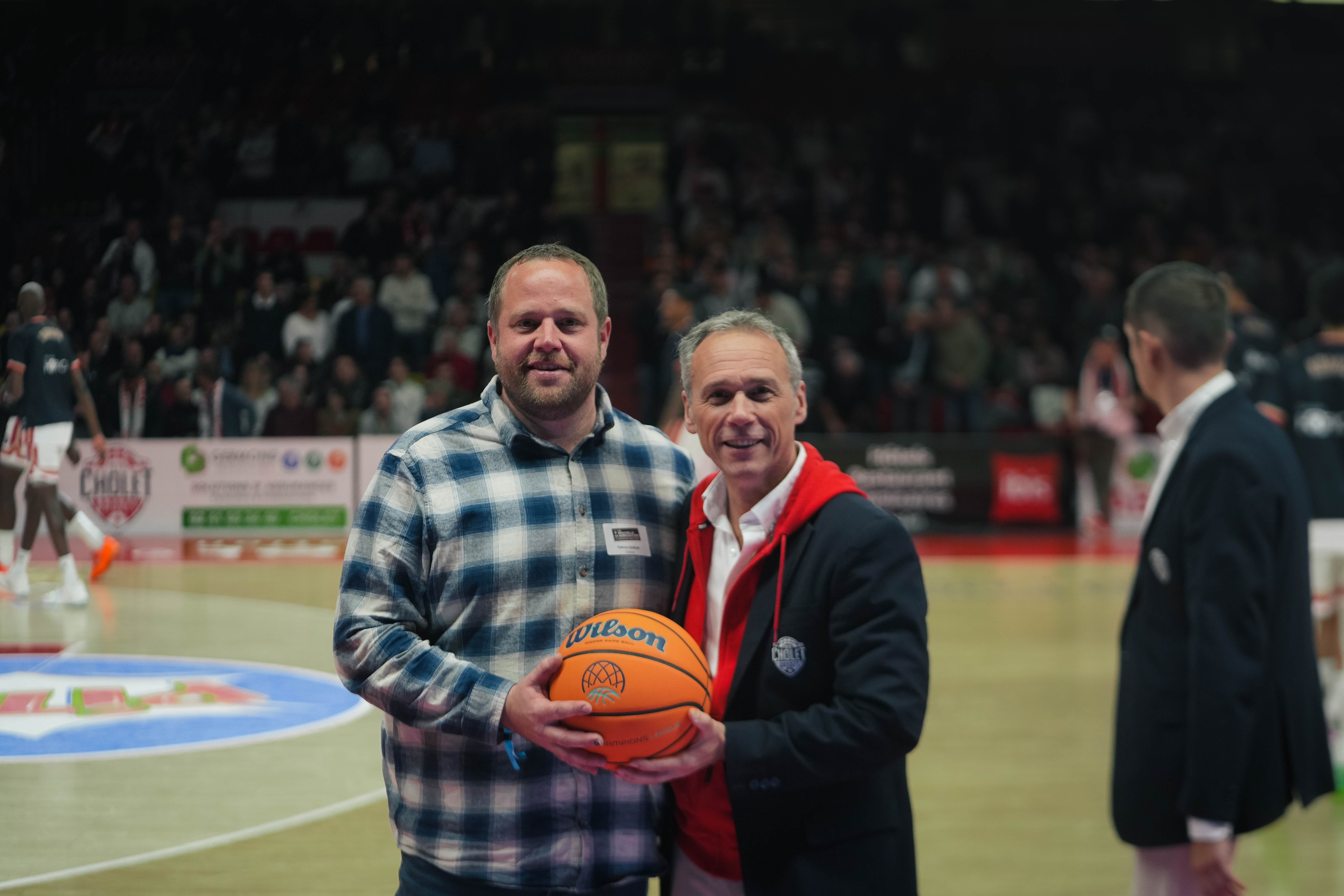 Parrain de la rencontre- LA NOUVELLE AGRICULTURE représentée par Fabrice QUELIN, agriculteur à Entrammes(53) avec Jérome Mérignac ©revioo.mov