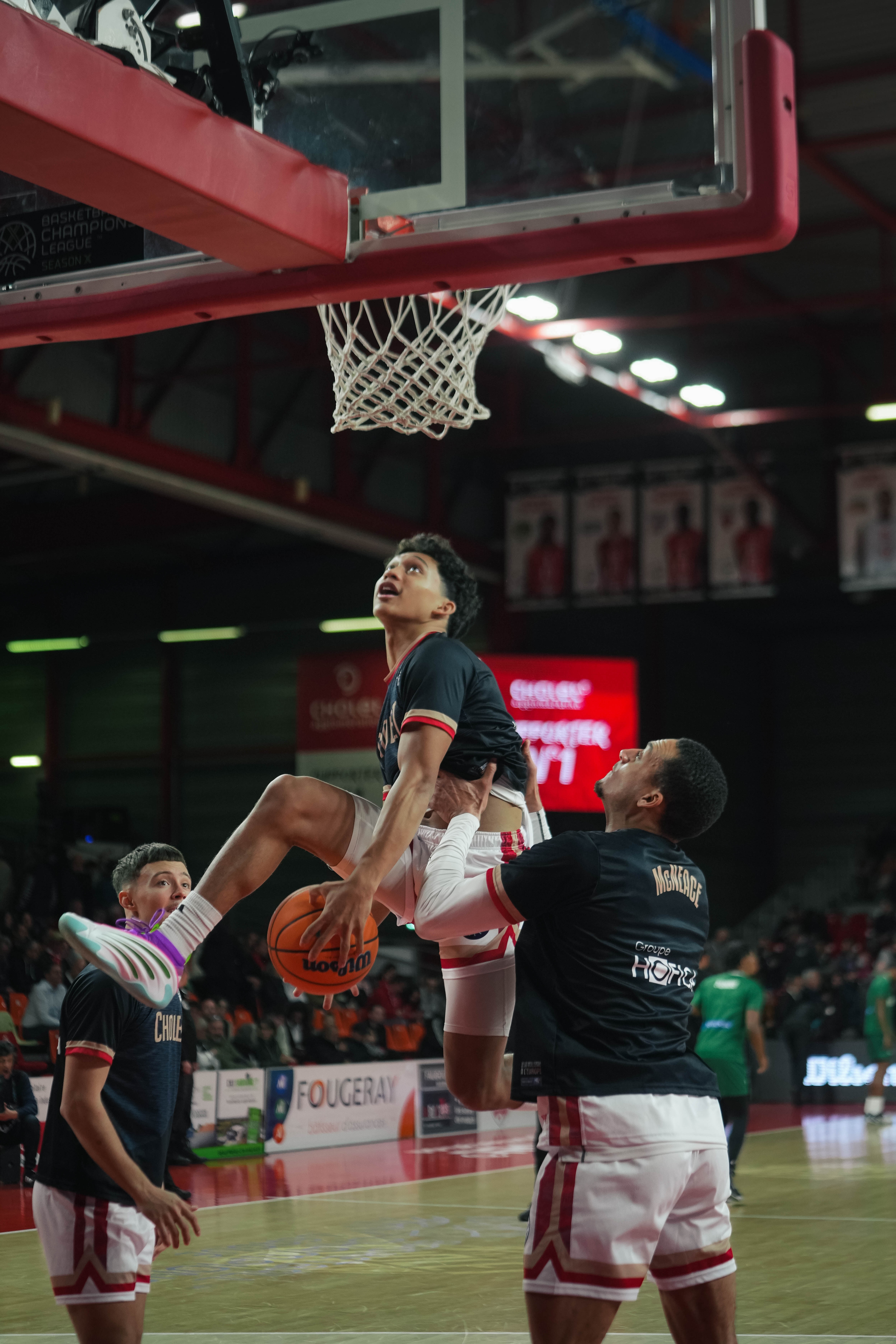 Aaron TOWO-NANSI ©revioo.mov