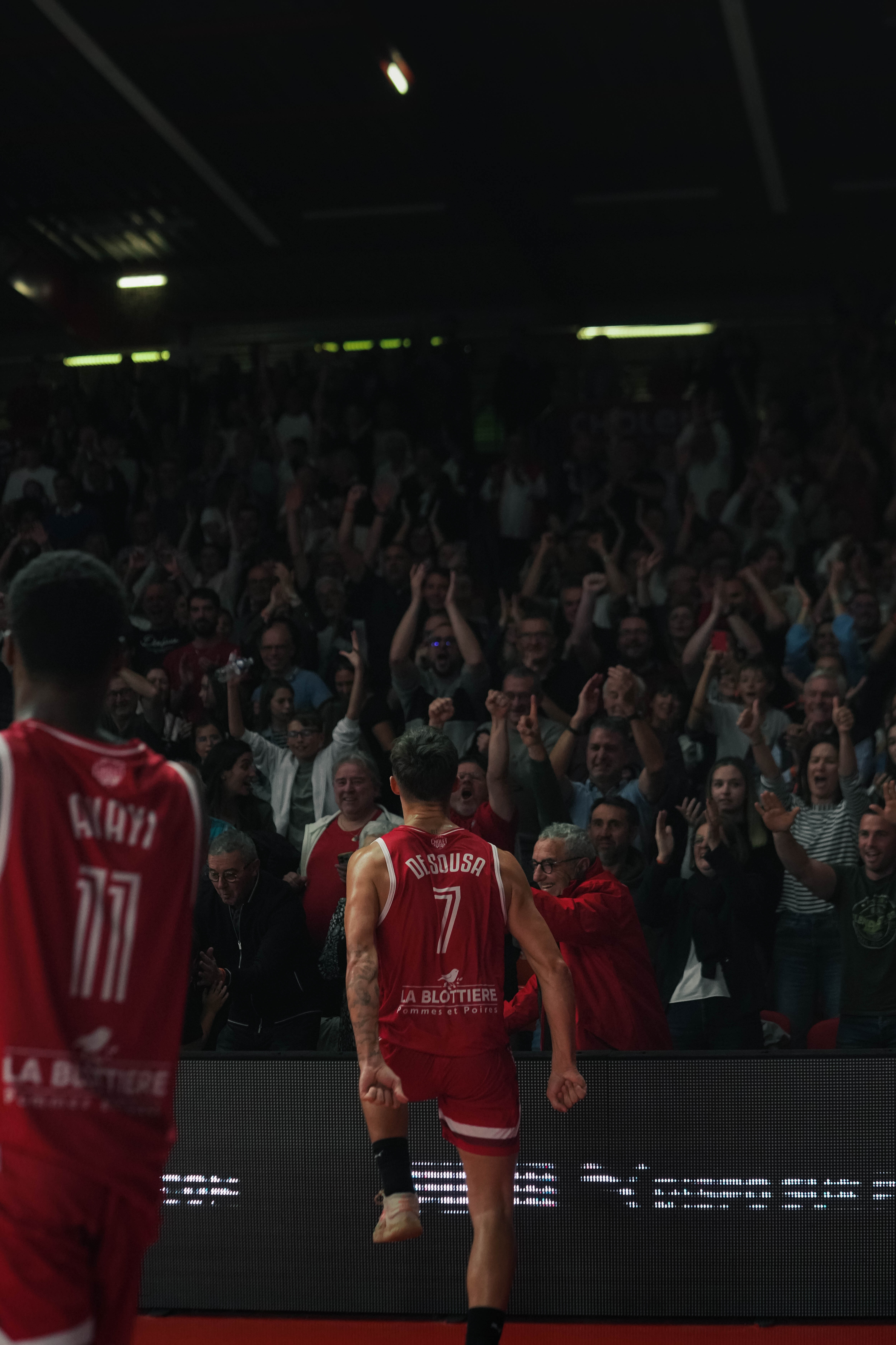 Nathan De Sousa face au public ©revioo.mov