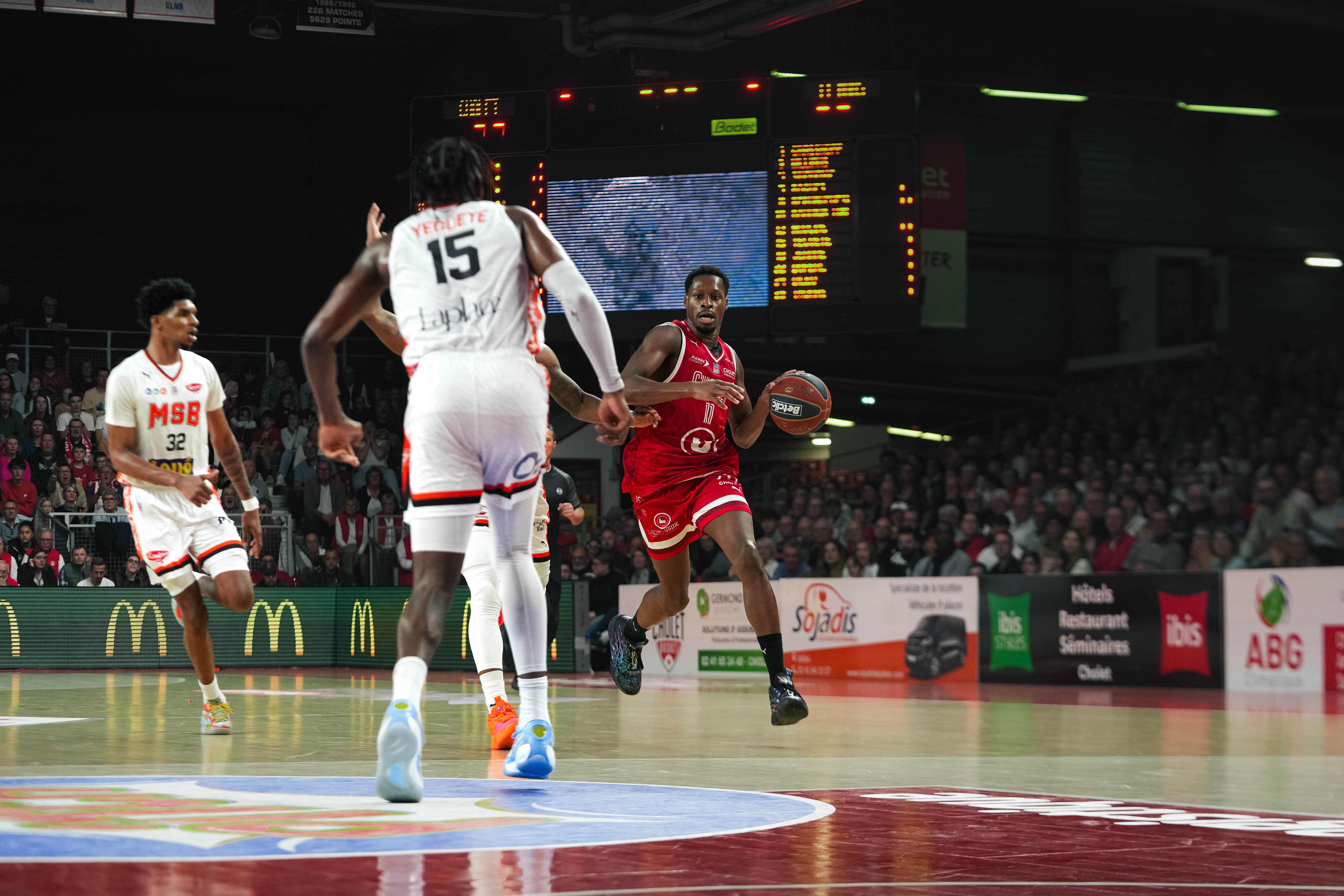 Gérald Ayayi ©revioo.mov