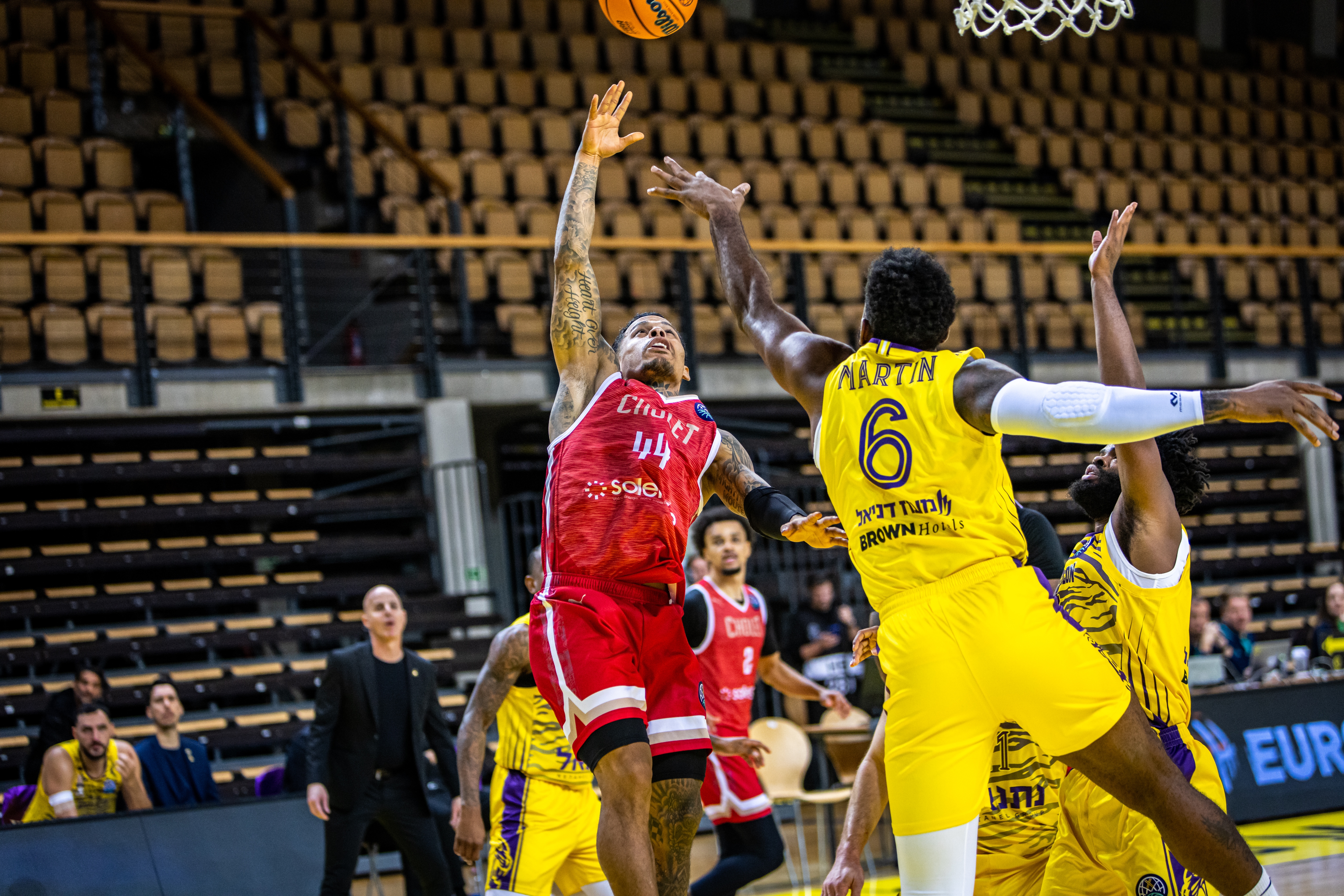 T.J. Campbell ©revioo.mov