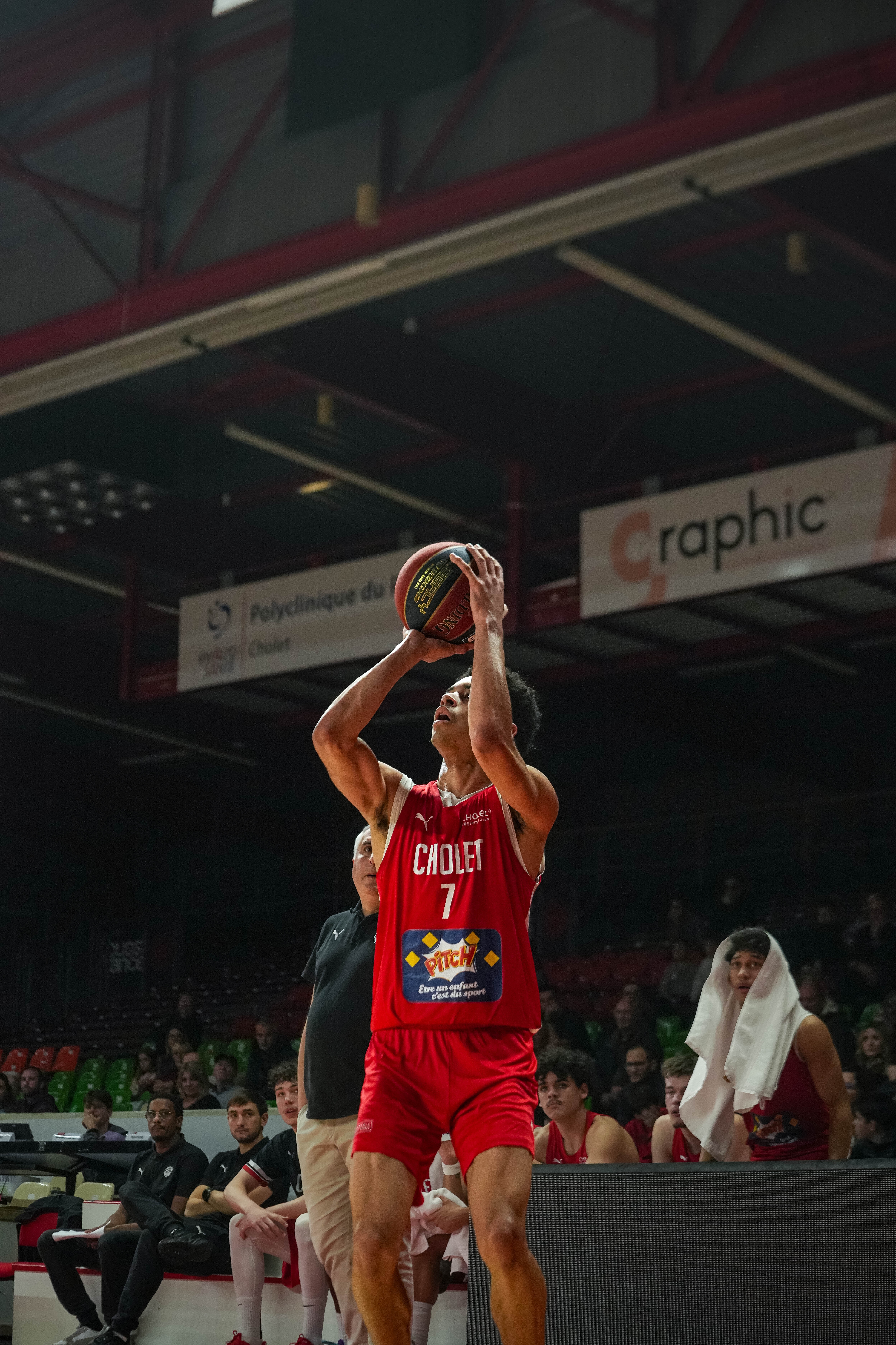 Erwan NTSANTSO DJONI ©revioo.mov