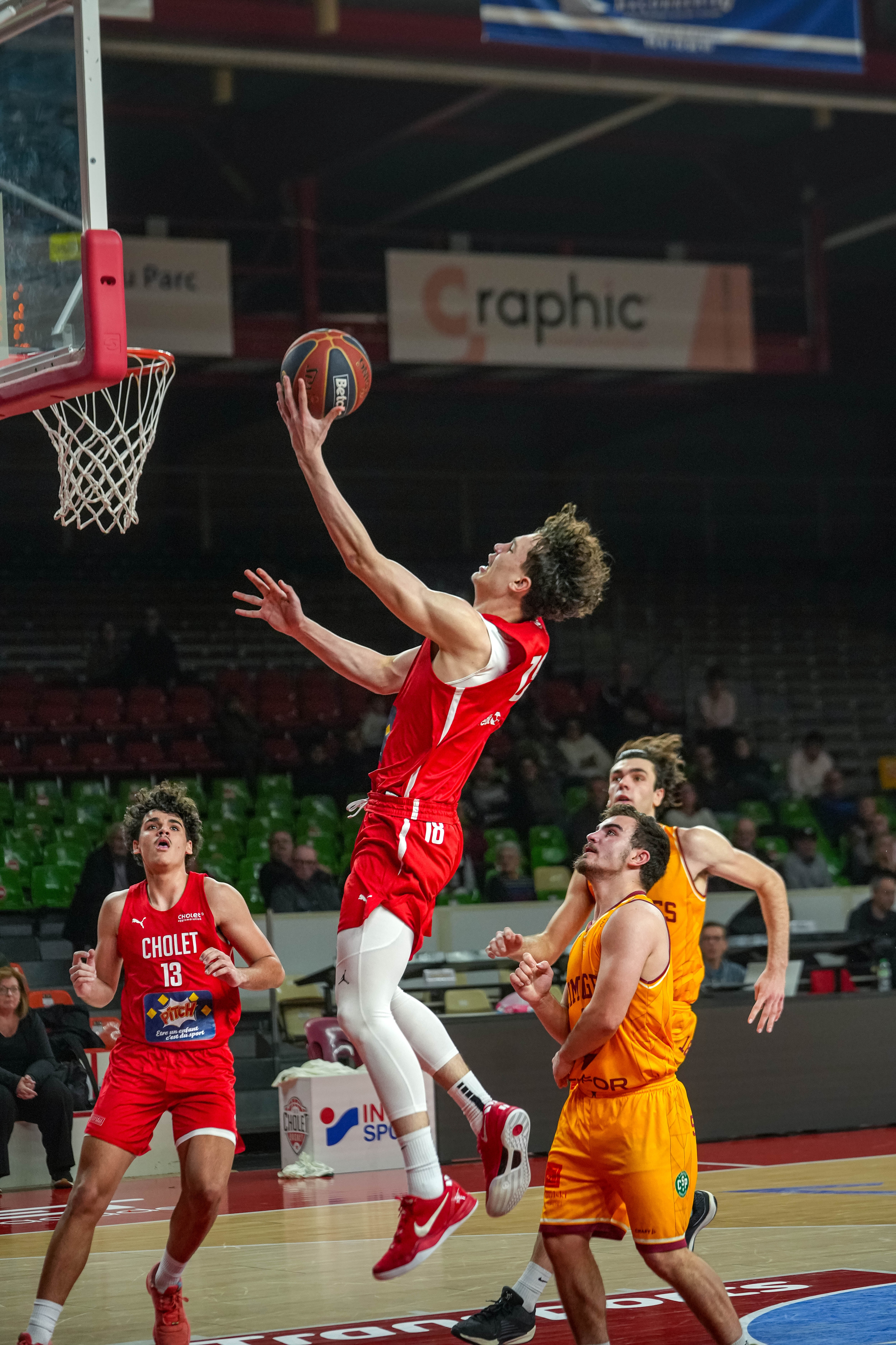 Tom KASONGO ©revioo.mov