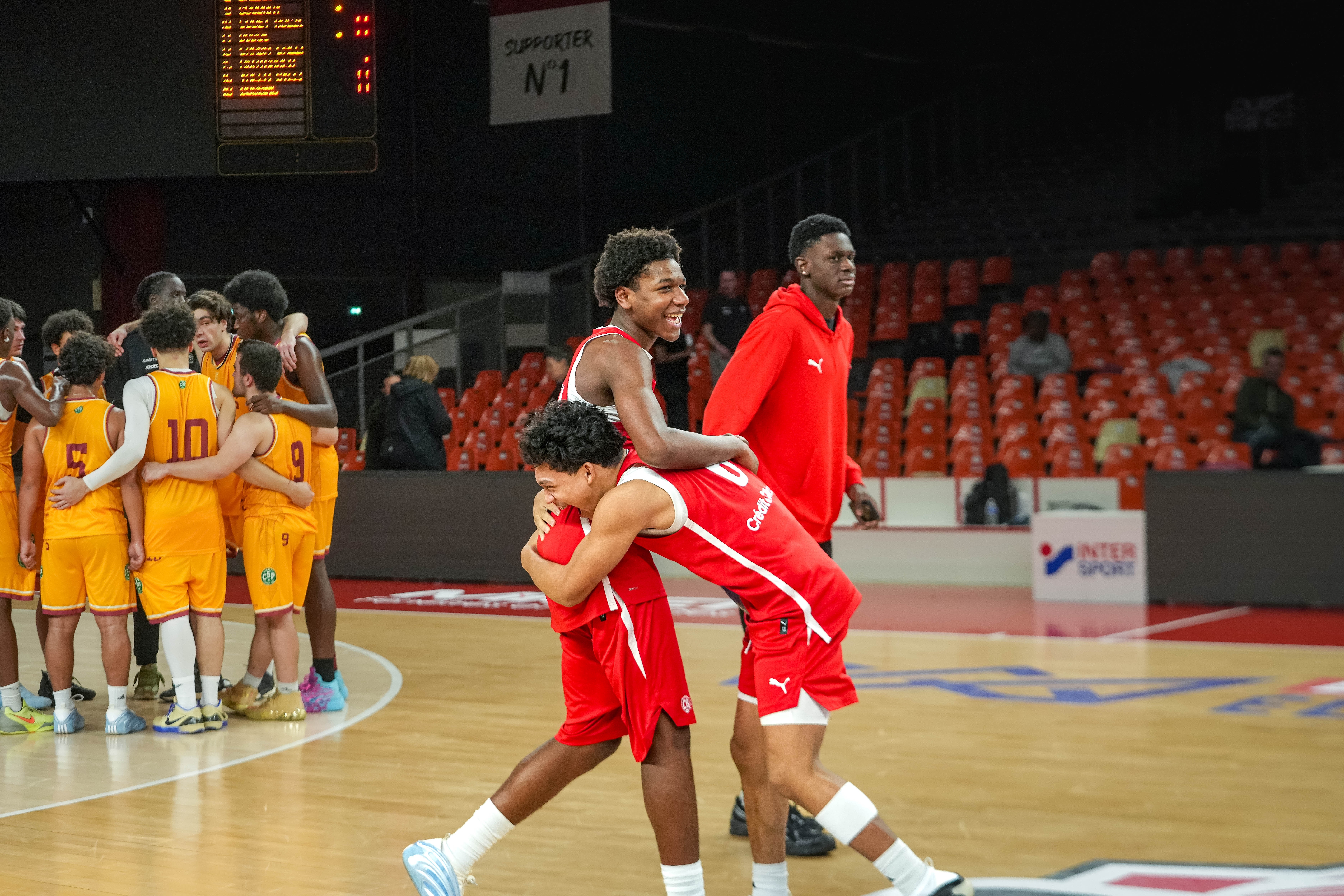 Aaron TOWO-NANSI (64251), Amadou FALL ©revioo.mov