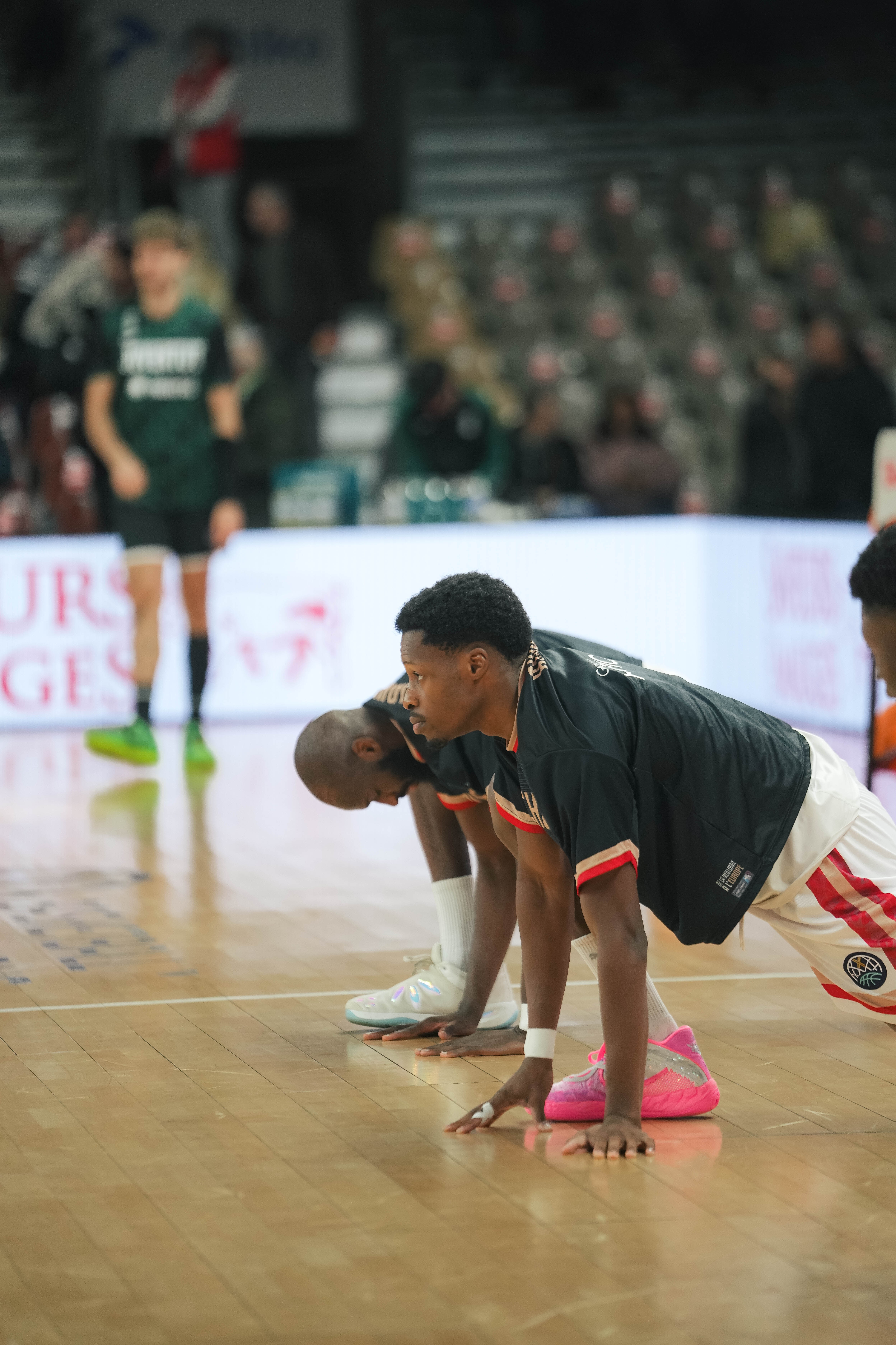 GERALD AYAYI - @revioo.mov