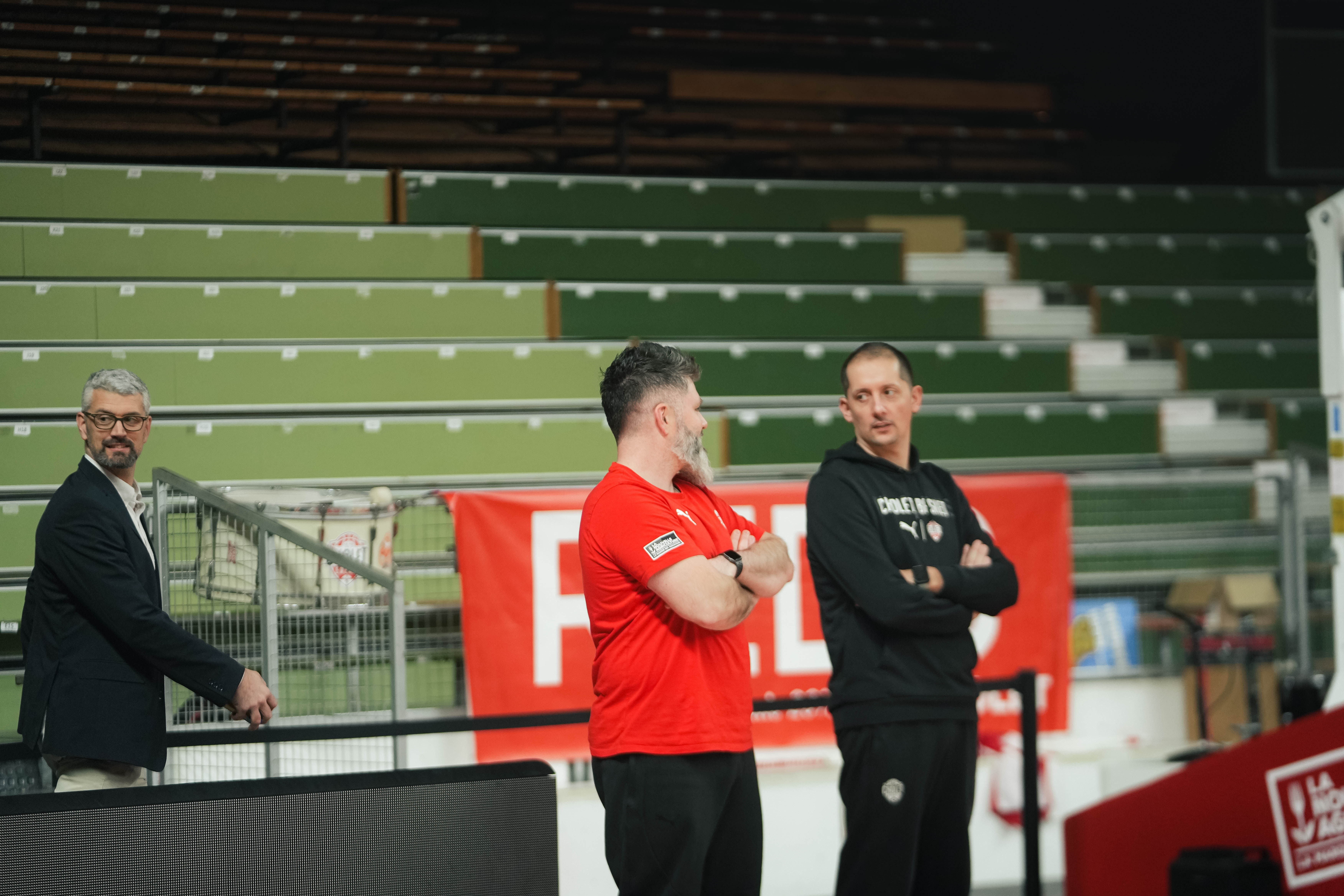 DOUET GAËTAN, CHARBONNIER GAËTAN - @revioo.mov