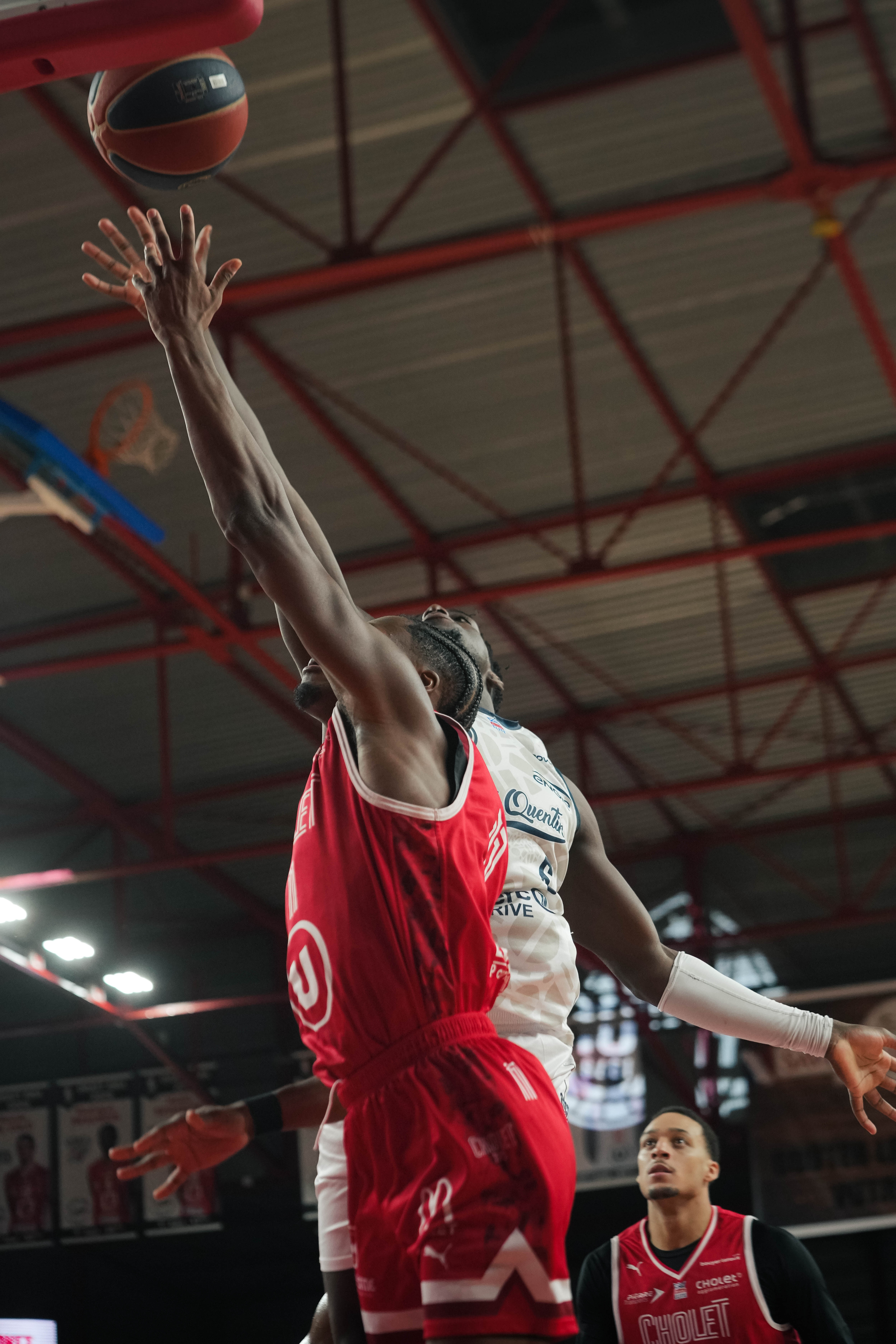 Gérald Ayayi - ©revioo.mov