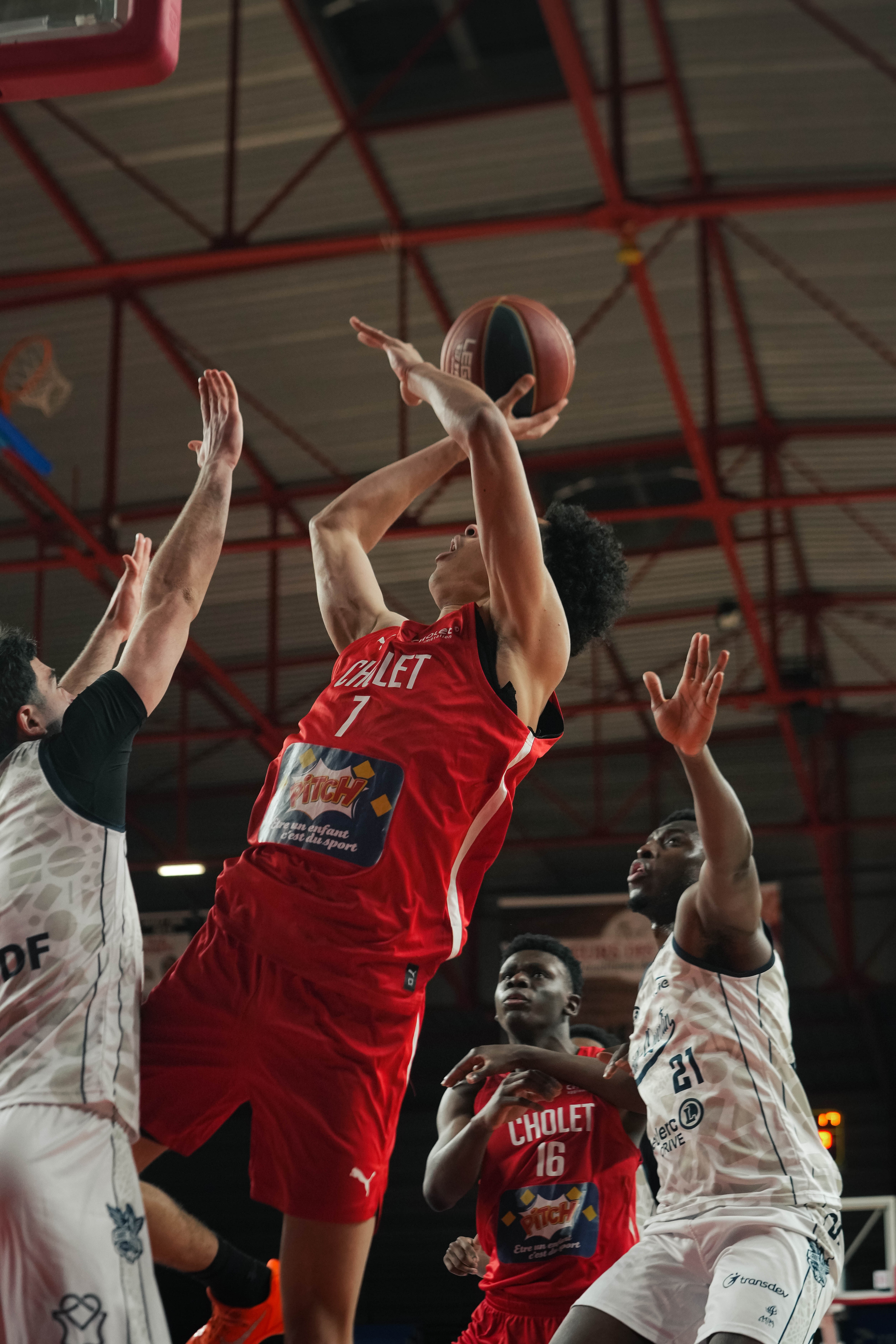 Erwan Ntsantso Djoni - ©revioo.mov 