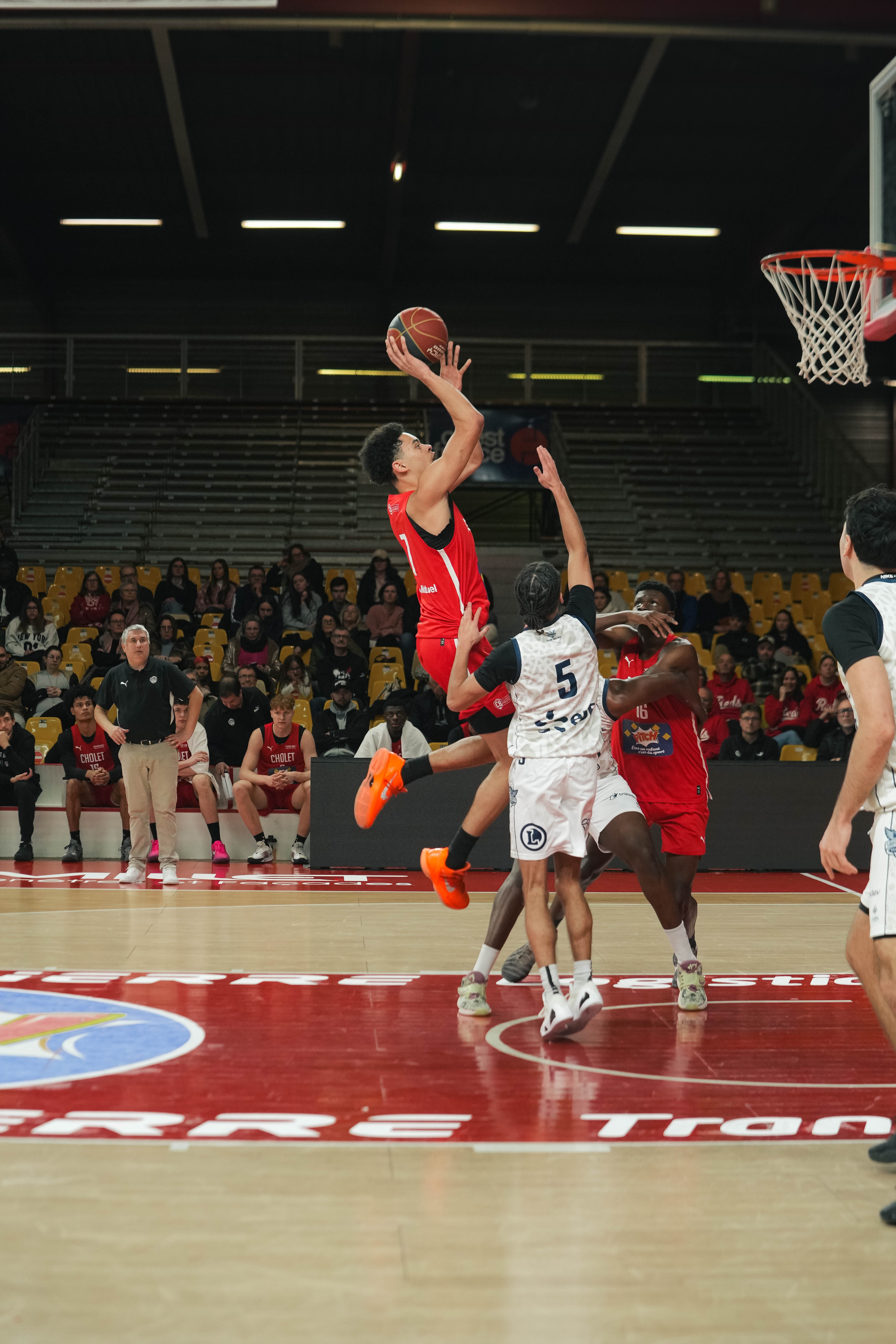 Erwan Ntsantso Djoni - ©revioo.mov 