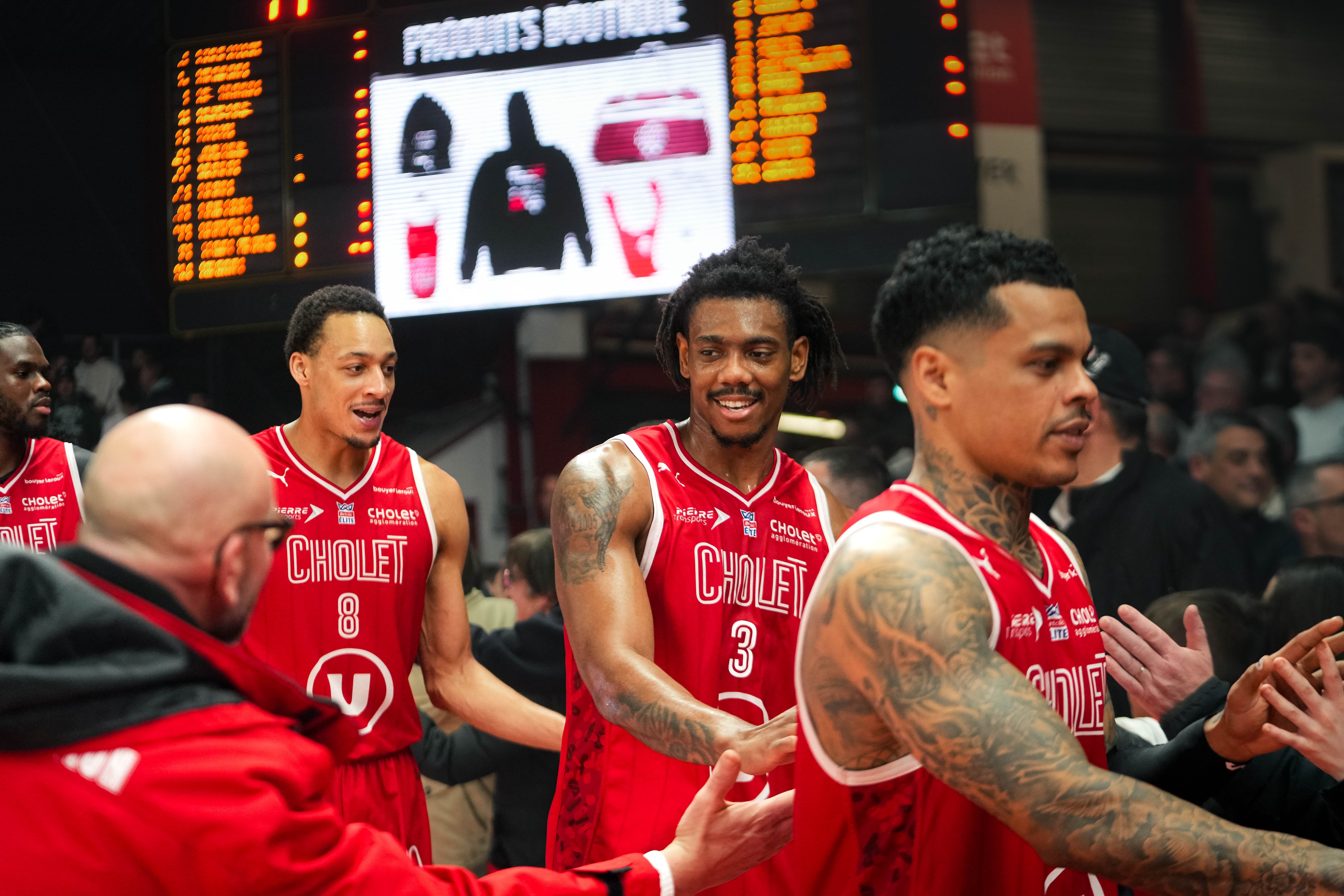 Jamuni Mcneace, DeAndre Gholston, T.J. Campbell - ©revioo.mov