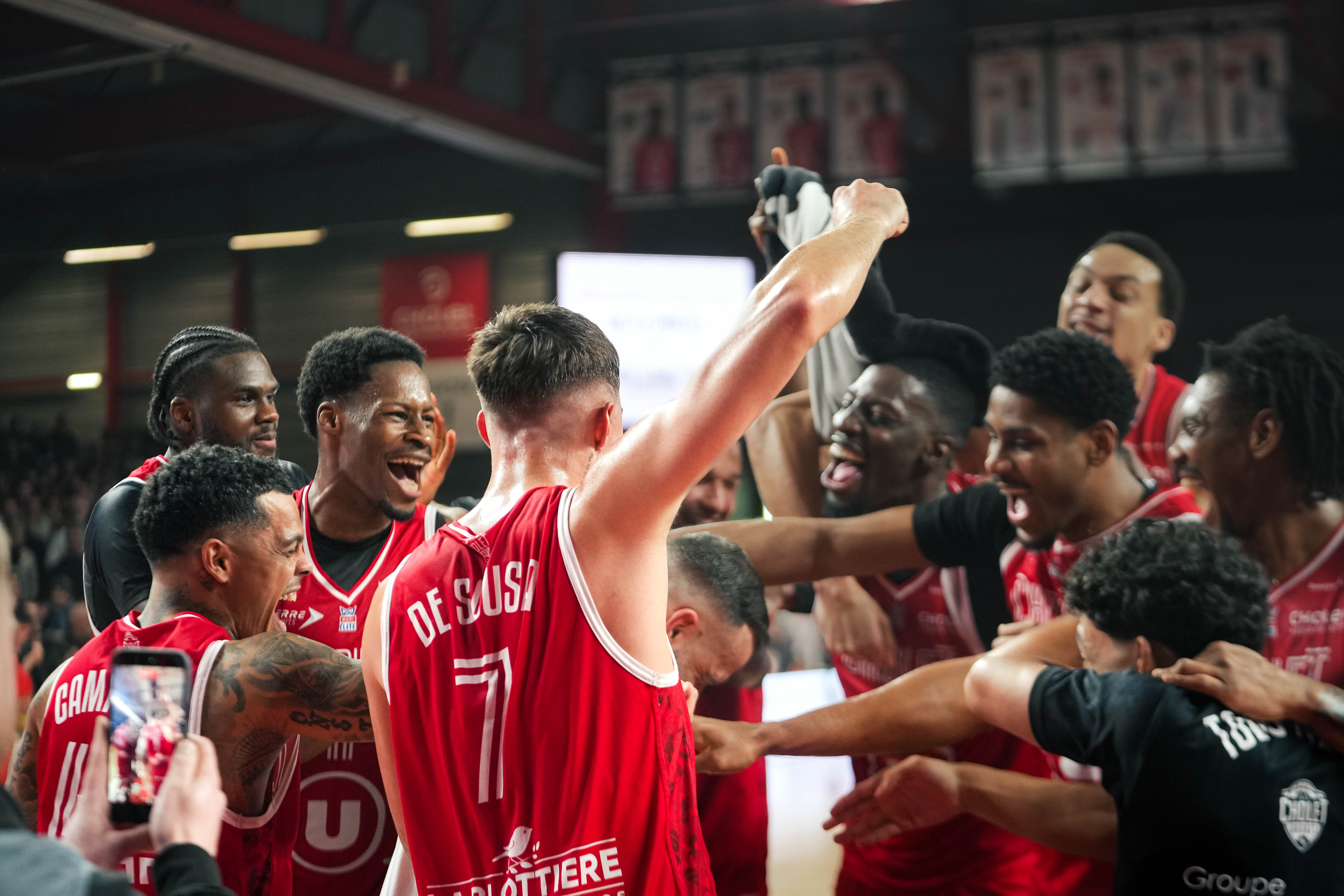 Qudus Wahab, Gérald Ayayi, T.J. Campbell, Nathan De Sousa - ©revioo.mov