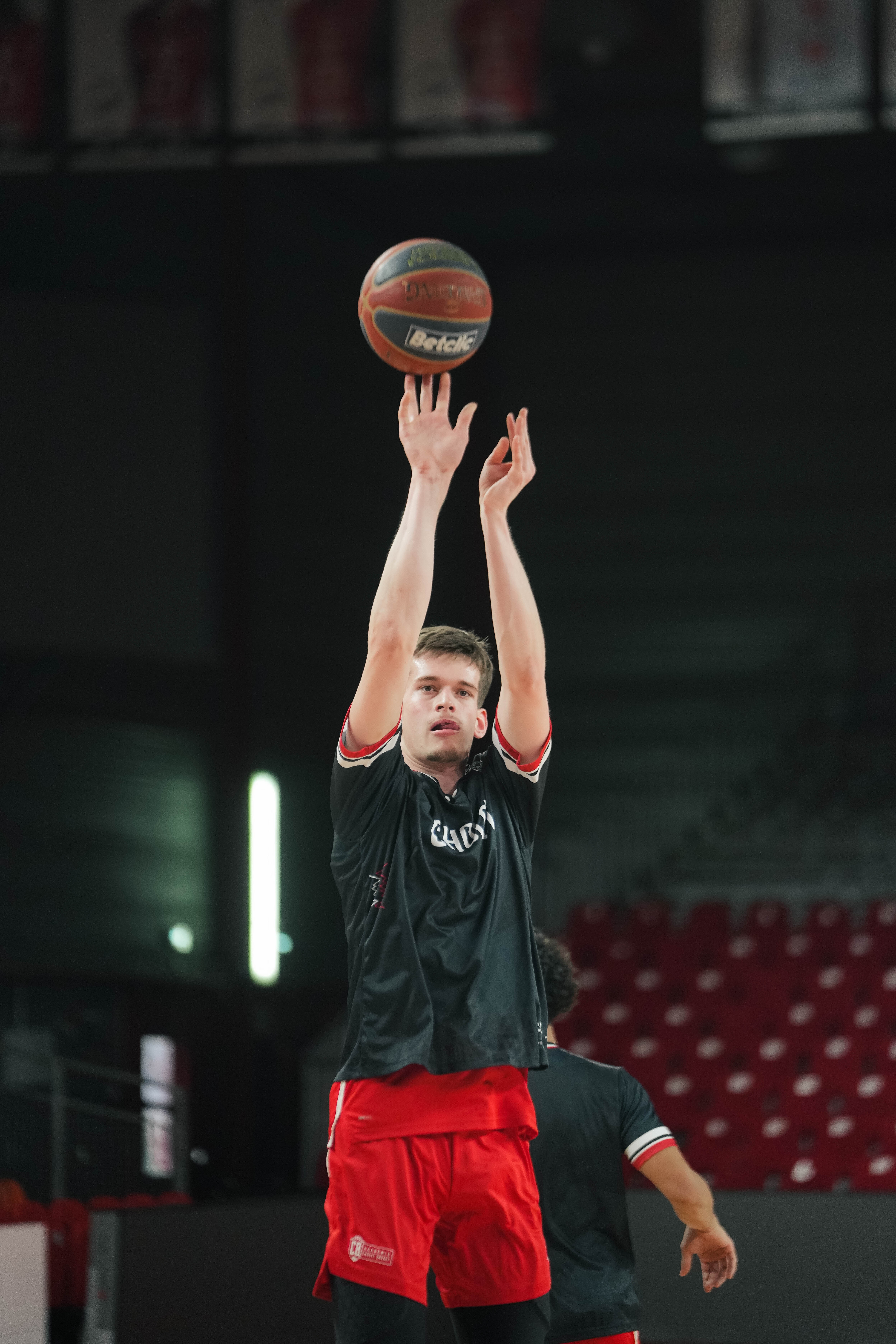 Nils Lobry Pathouot - ©revioo.mov