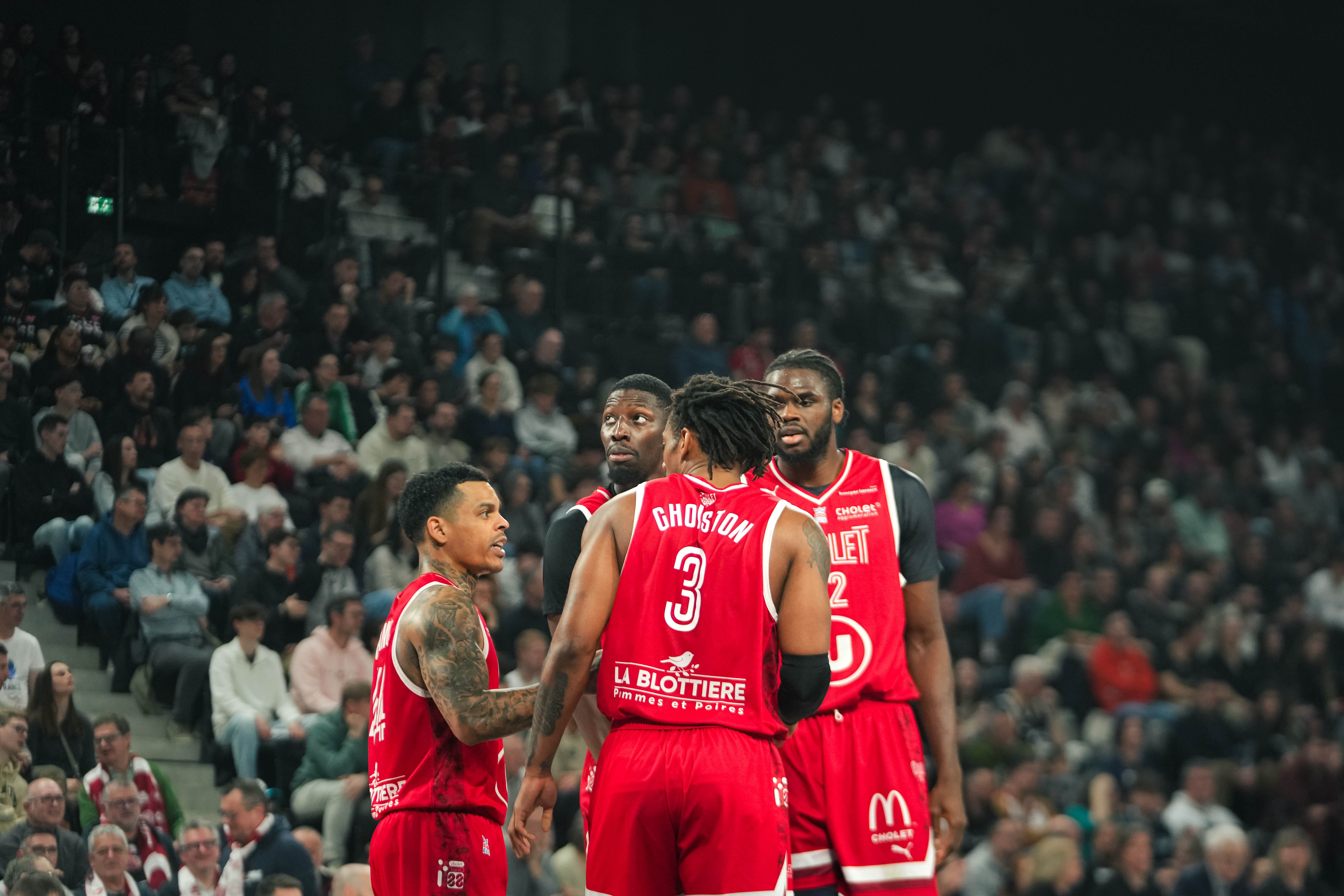 T.J. Campbell, Mohamed Diarra, DeAndre Gholston et Qudus Wahab - ©revioo.mov
