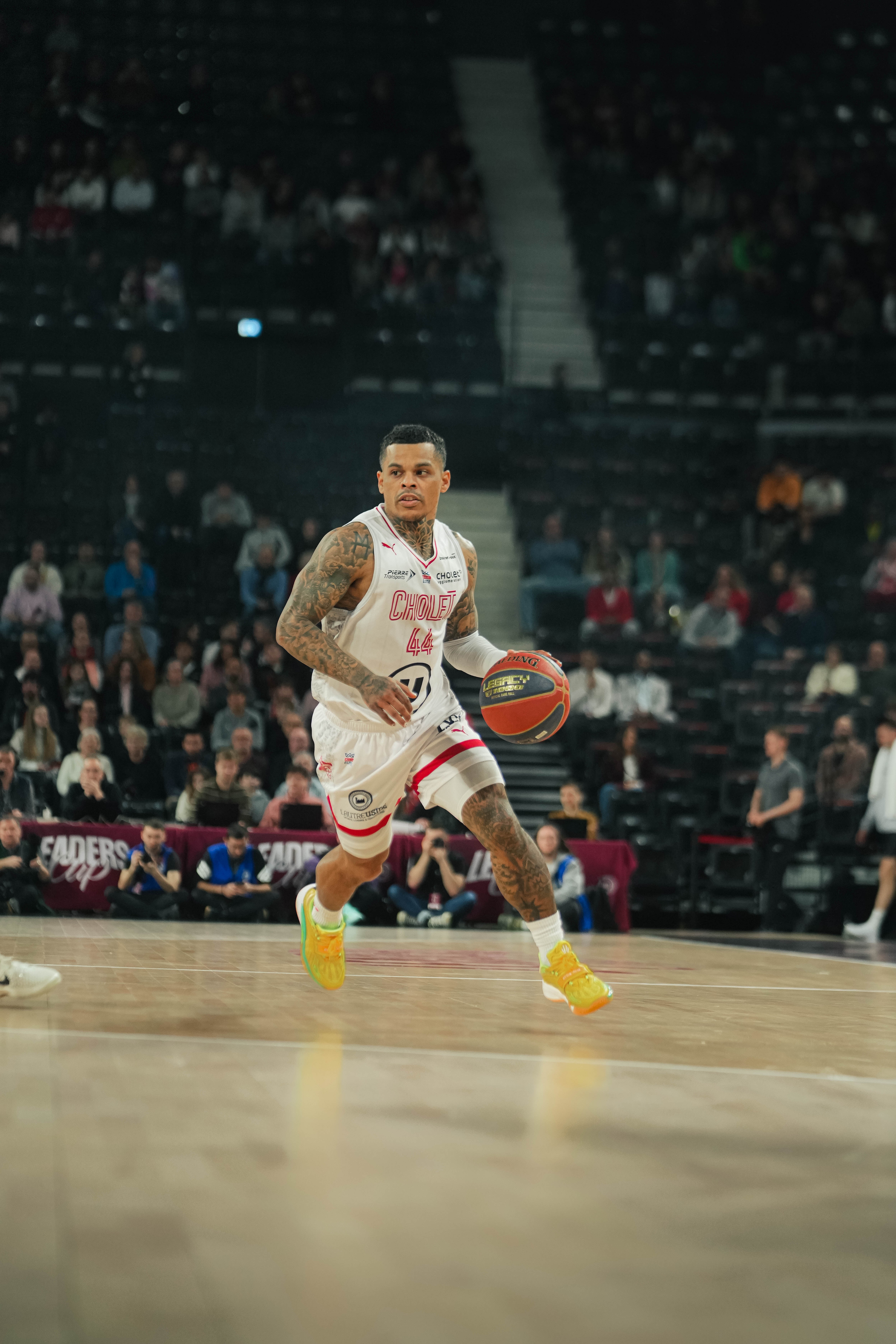 T.J.Campbell - ©revioo.mov